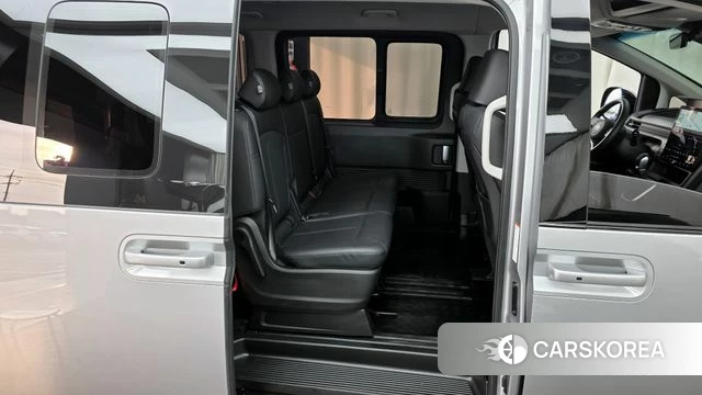 Hyundai Staria 2025 Серебряный из Кореи, фото 3