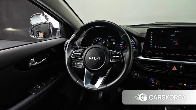 Kia The New K3 2nd generation 2022 Белый из Кореи, фото 3