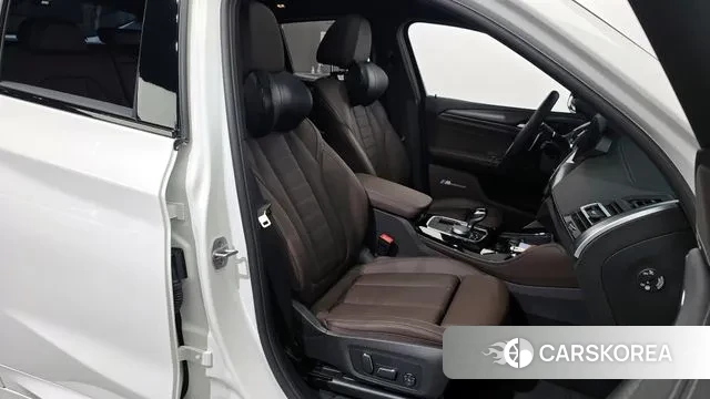 BMW X4 (G02) 2025 Белый из Кореи, фото 3