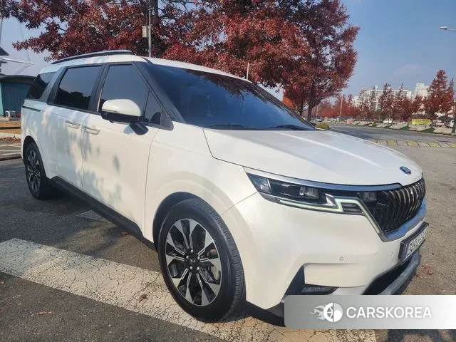 Kia Carnival 4th generation 2021 Жемчужный цвет из Кореи, фото 3