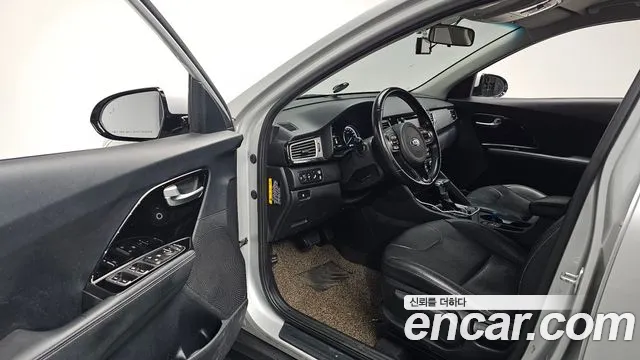 Kia Niro 2019 Серебряный из Кореи, фото 3