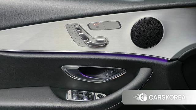 Mercedes-Benz E-Class W213 2020 Черный из Кореи, фото 3