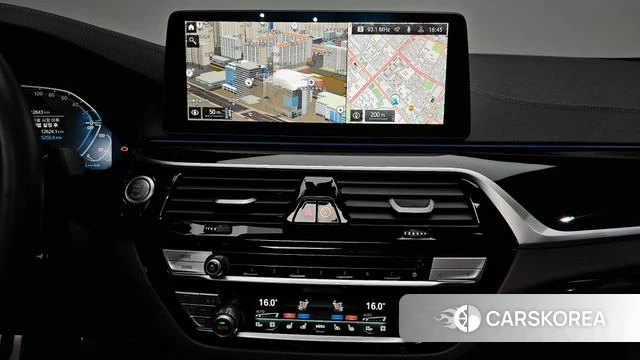BMW 5 Series (G30) 2023 Черный из Кореи, фото 3