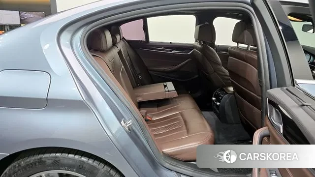 BMW 5 Series (G30) 2018 Серый из Кореи, фото 3