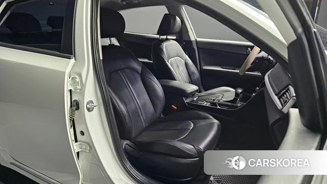 Kia The New K5 2nd generation 2018 Белый из Кореи, фото 3