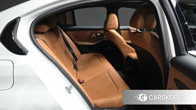 BMW 3 Series (G20) 2025 Белый из Кореи, фото 3