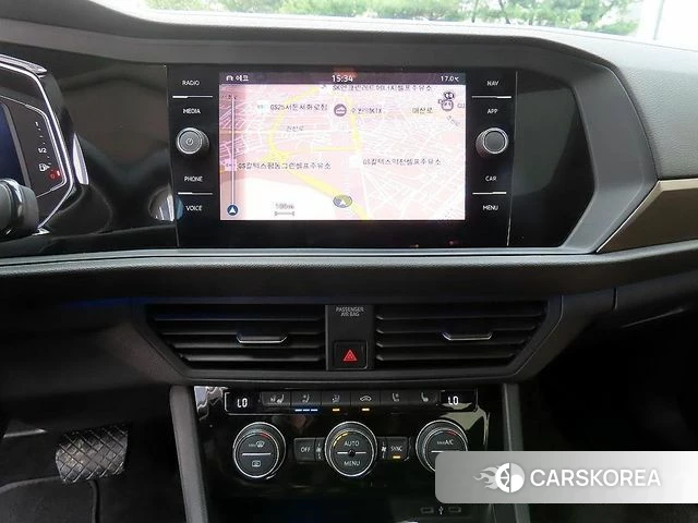 Volkswagen 7th Generation of Jetta 2021 Белый из Кореи, фото 3