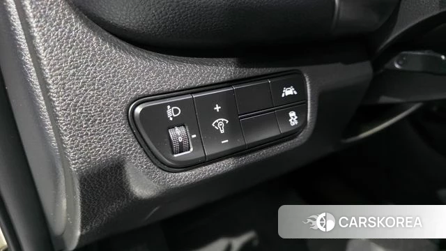 Kia Seltos 2022 Белый из Кореи, фото 3