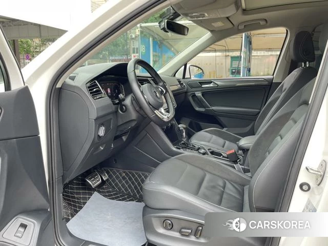 Volkswagen Tiguan L 2021 Белый из Китая, фото 3