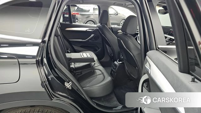 BMW X1 (F48) 2020 Черный из Кореи, фото 3