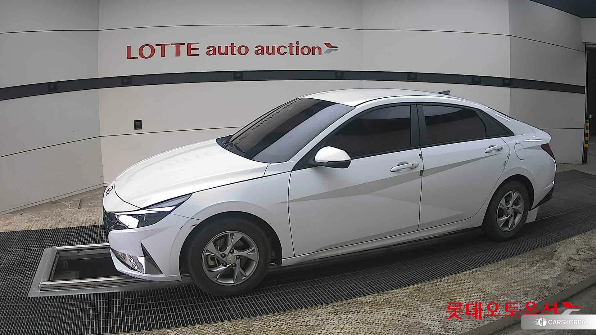 Hyundai Avante 2021 Polar White из Кореи, фото 3