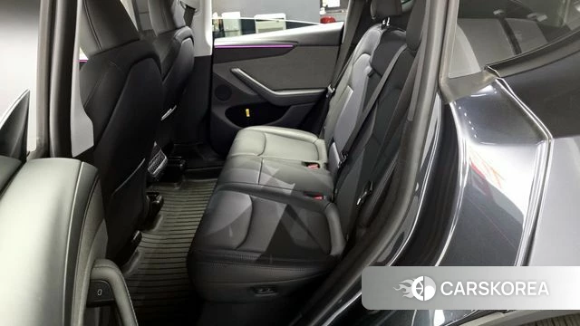Tesla Model Y 2025 Серый из Кореи, фото 3