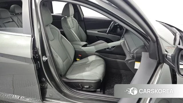Hyundai The New Avante Hybrid (CN7) 2023 Серый из Кореи, фото 3