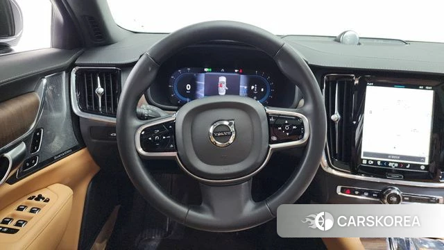 Volvo S90 2023 Черный из Кореи, фото 3