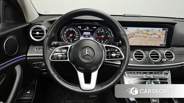 Mercedes-Benz E-Class W213 2019 Белый из Кореи, фото 3
