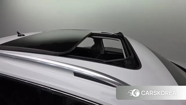 Volkswagen Tiguan second Generation 2022 Белый из Кореи, фото 3