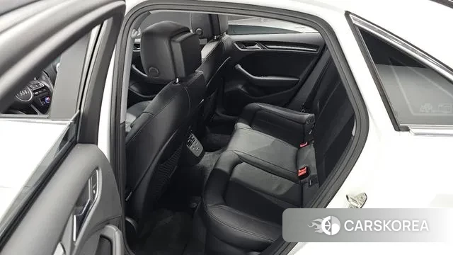 Audi New A3 2018 Белый из Кореи, фото 3