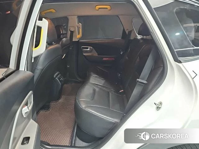 Kia Niro Plus 2022 Белый из Кореи, фото 3