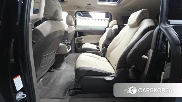 Kia Carnival 4th generation 2023 Черный из Кореи, фото 3