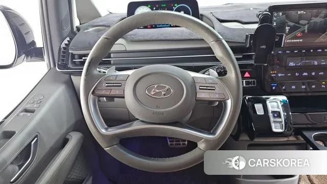 Hyundai Staria 2023 Белый из Кореи, фото 3