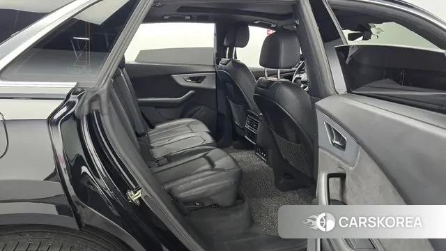 Audi Q8 (4M) 2020 Черный из Кореи, фото 3