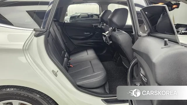 BMW 3 Series GT (F34) 2019 Белый из Кореи, фото 3