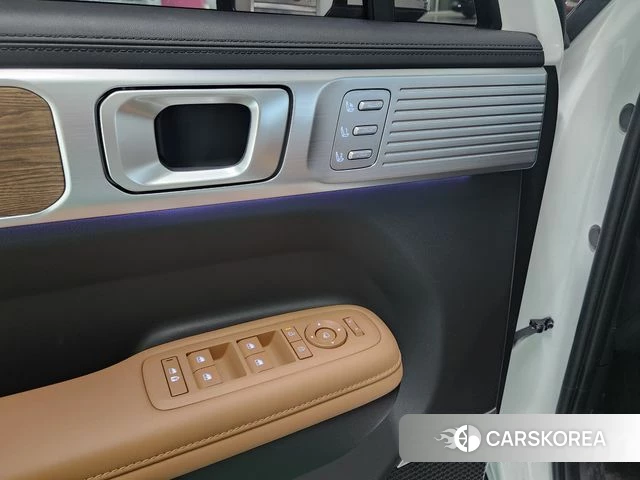 Hyundai Santa Fe (MX5) 2025 Белый из Кореи, фото 3
