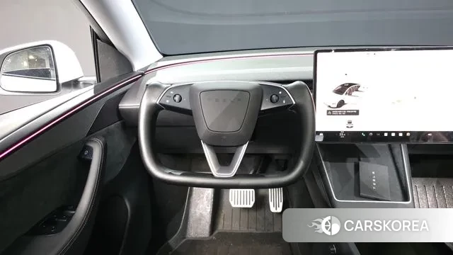 Tesla Model Y 2025 Белый из Кореи, фото 3