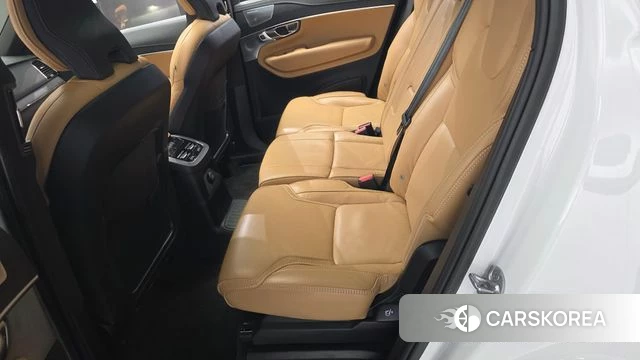 Volvo XC90 second Generation 2023 Белый из Кореи, фото 3