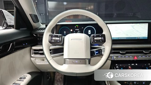 Hyundai Grandeur Hybrid (GN7) 2024 Светло-серебряный цвет из Кореи, фото 3