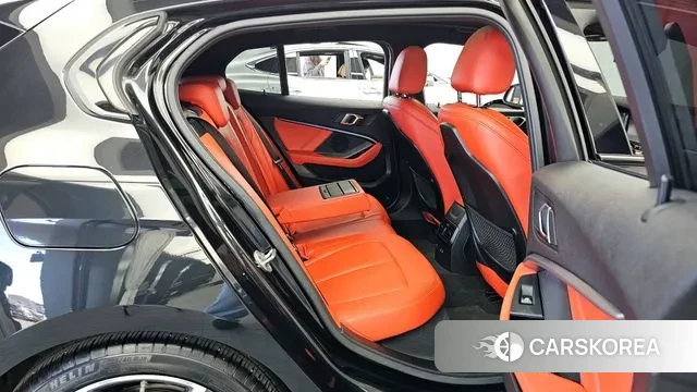 BMW 1 Series (F40) 2021 Черный из Кореи, фото 3