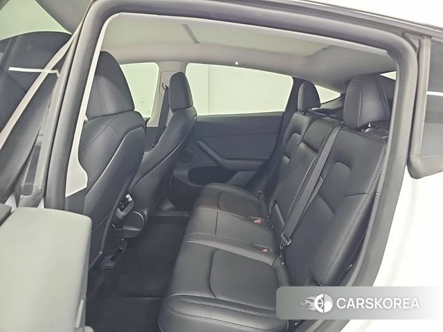 Tesla Model Y 2024 Белый из Кореи, фото 3