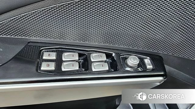 Ssangyong Tivoli Armor 2019 Серебряный из Кореи, фото 3