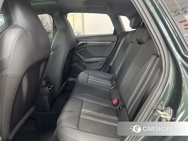 Audi A3 2023 Зеленый из Китая, фото 3