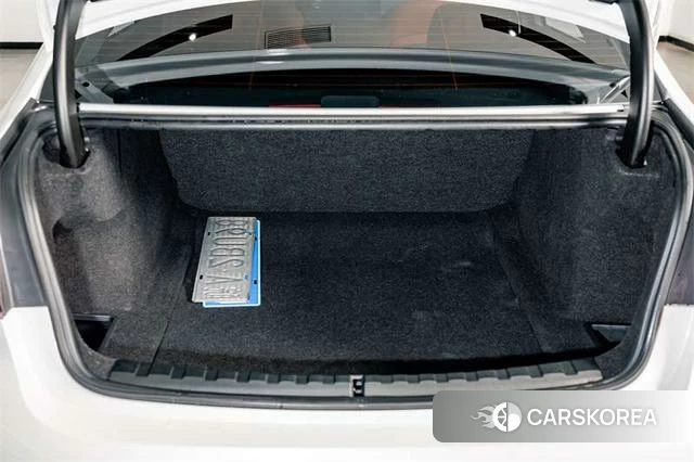 BMW 3 series 2025 Белый из Китая, фото 3