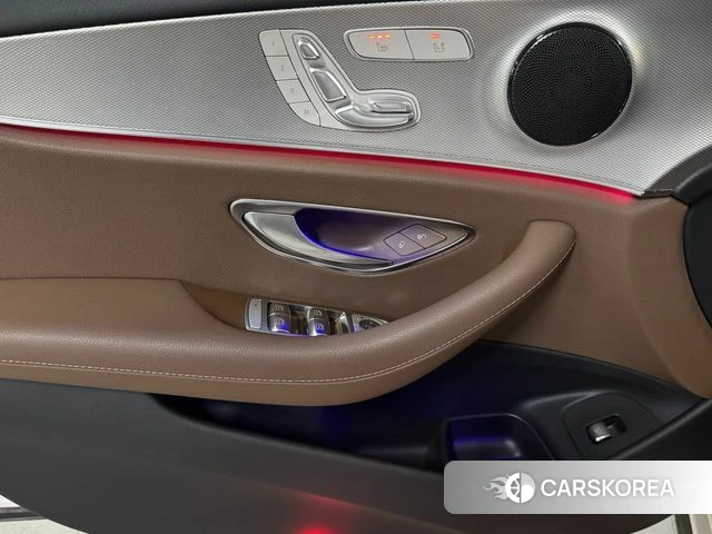 Mercedes-Benz E-Class W213 2019 Белый из Кореи, фото 3