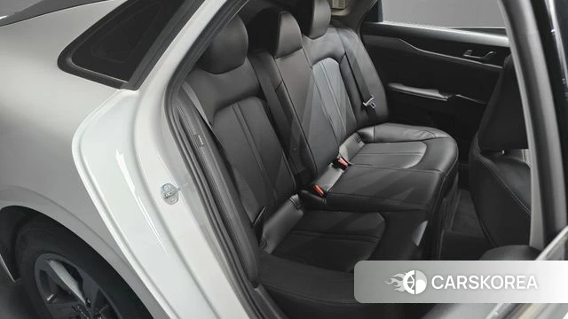 Kia The New K5 3rd generation 2024 Белый из Кореи, фото 3