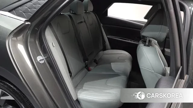 Hyundai The New Avante Hybrid (CN7) 2023 Серый из Кореи, фото 3