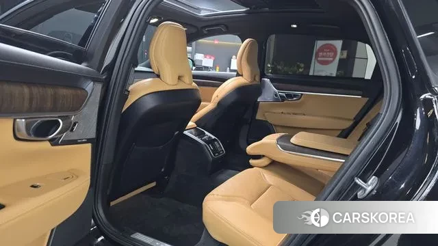 Volvo S90 2022 Черный из Кореи, фото 3