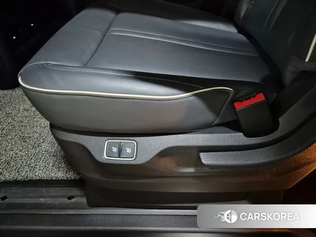 Hyundai Staria 2022 Серый из Кореи, фото 3