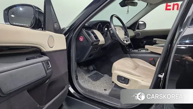 Land Rover Discovery 5 2019 Черный из Кореи, фото 3