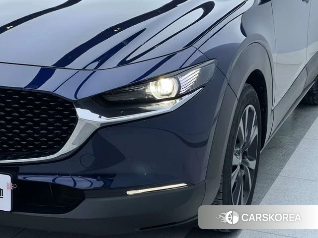 Mazda CX-30 2023 Темно-серый из Китая, фото 3