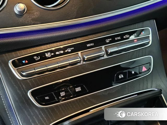 Mercedes-Benz E-Class W213 2023 Серый из Кореи, фото 3