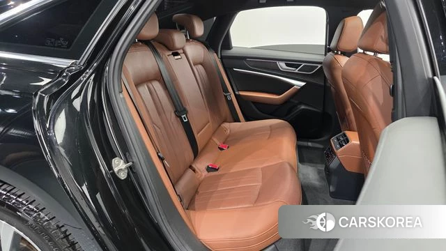 Audi A6 (C8) 2021 Черный из Кореи, фото 3