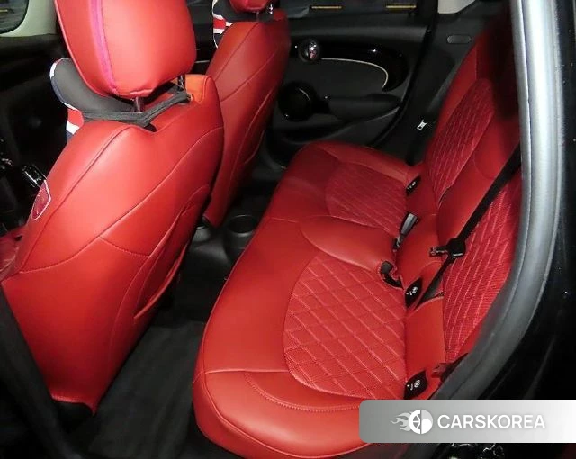 Mini Cooper 2023 Черный из Кореи, фото 3