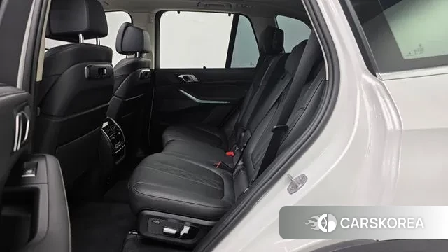 BMW X5 (G05) 2024 Белый из Кореи, фото 3