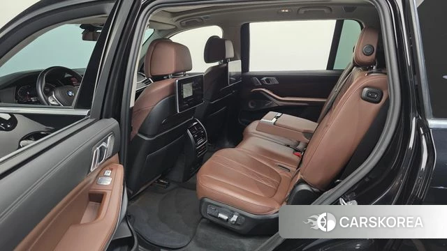 BMW X7 (G07) 2021 Черный из Кореи, фото 3