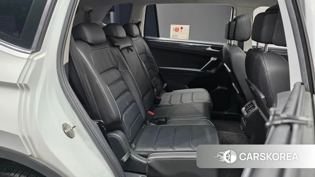 Volkswagen Tiguan Allspace 2020 Белый из Кореи, фото 3