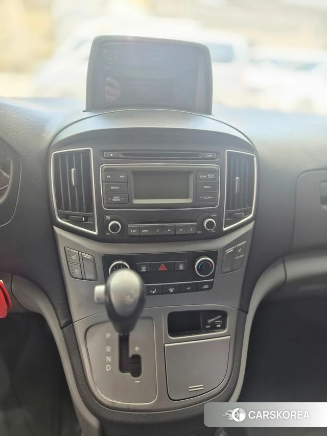 Hyundai Grand Starex 2018 Серебряный из Кореи, фото 3