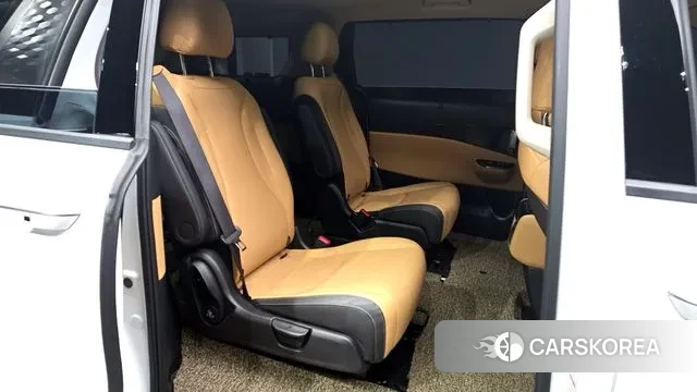 Kia Carnival 4th generation 2023 Белый из Кореи, фото 3